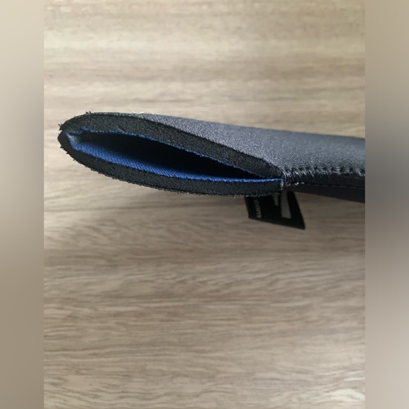 Excellent Condition The Club Glove 4R Iron Neoprene Head Cover in Black Grey - Picture 3 of 3